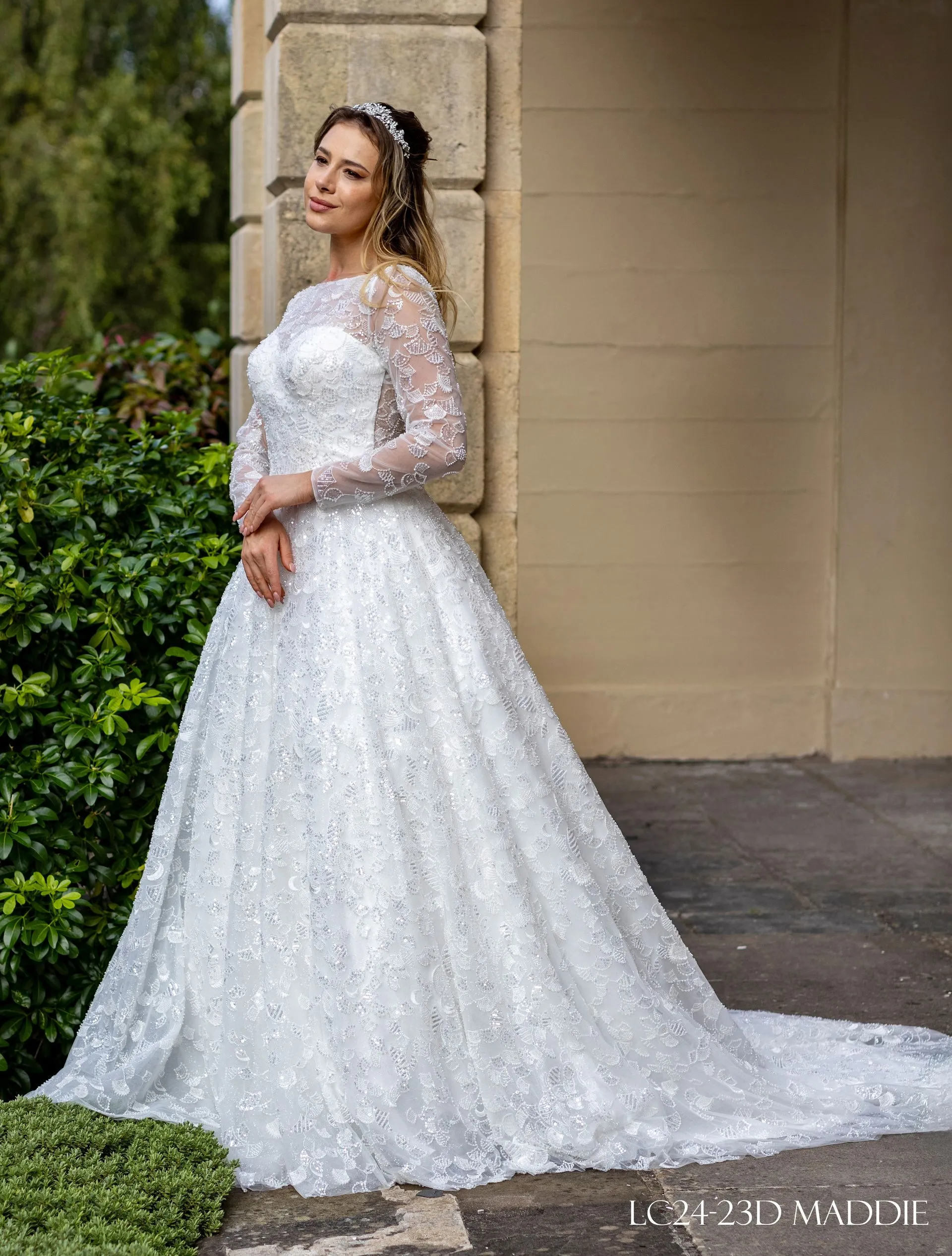 LC24-23D Long Sleeve Princess Ball Gown Wedding Dress - Image 2