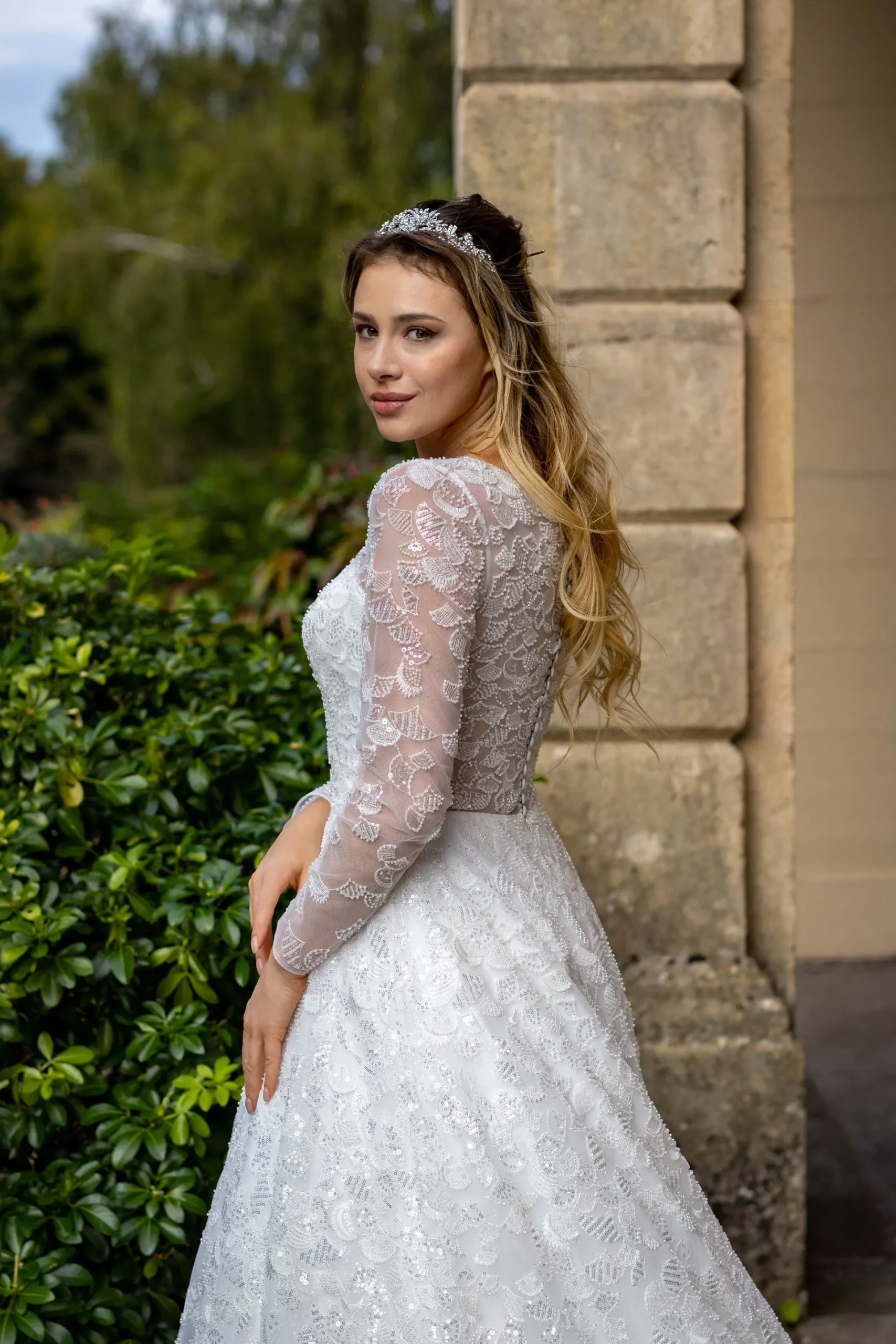 LC24-23D Long Sleeve Princess Ball Gown Wedding Dress - Image 3