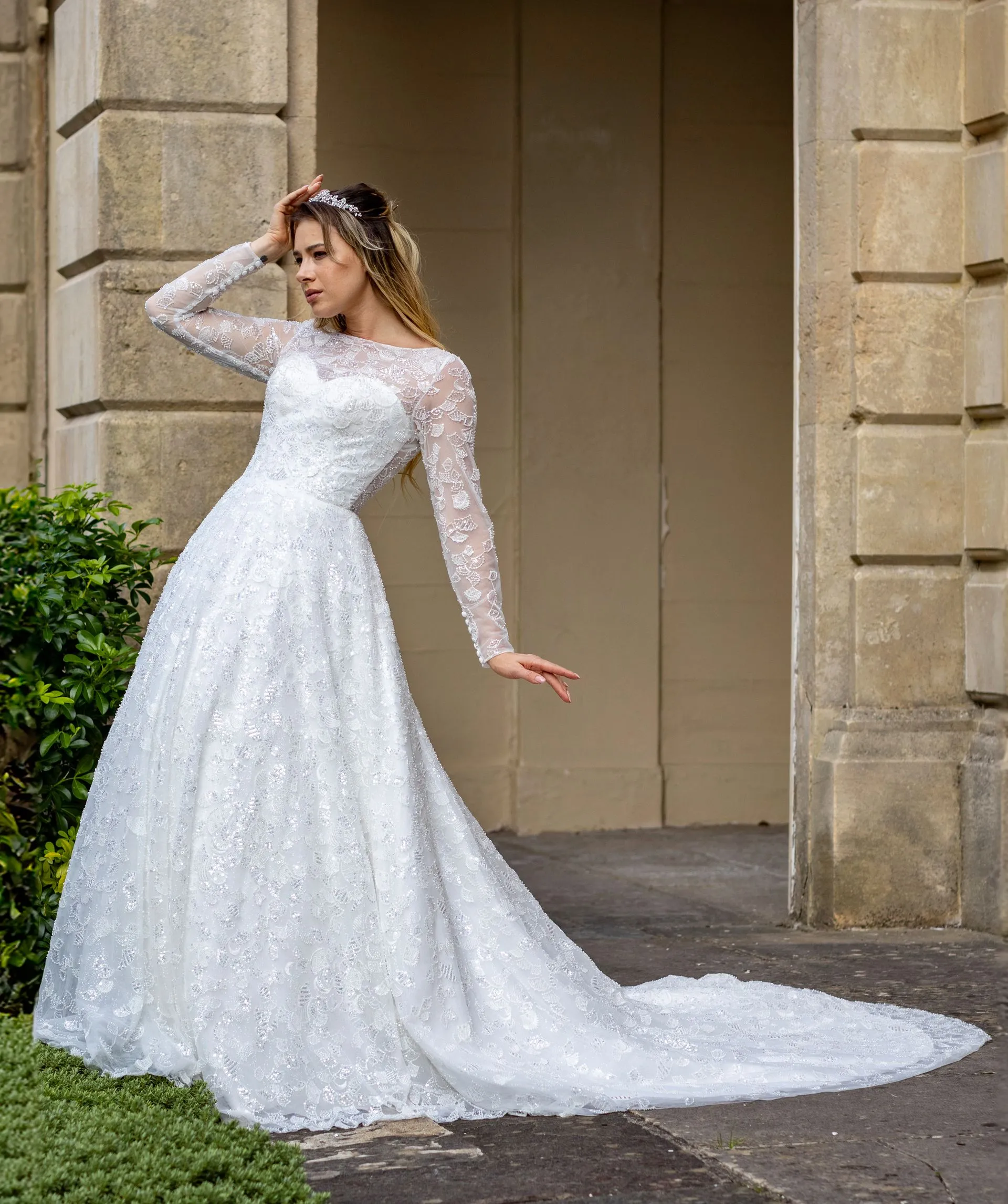 LC24-23D Long Sleeve Princess Ball Gown Wedding Dress - Image 6