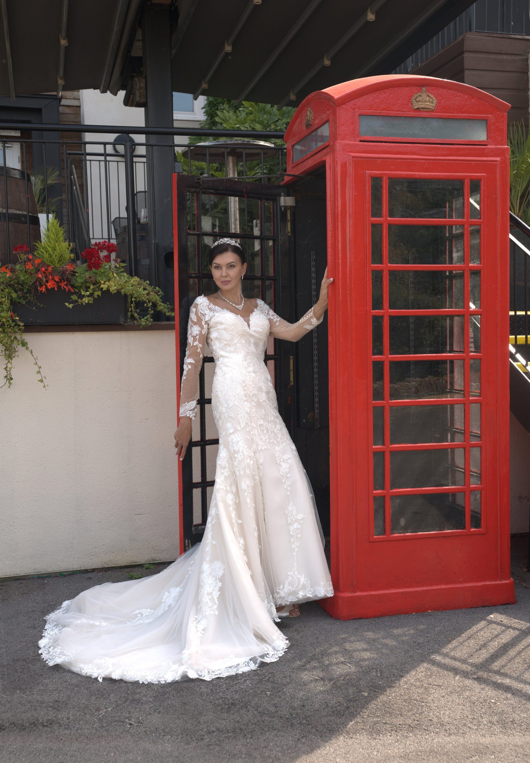 LC2704 – Elegant Nicole Lace Wedding Dress - Image 2