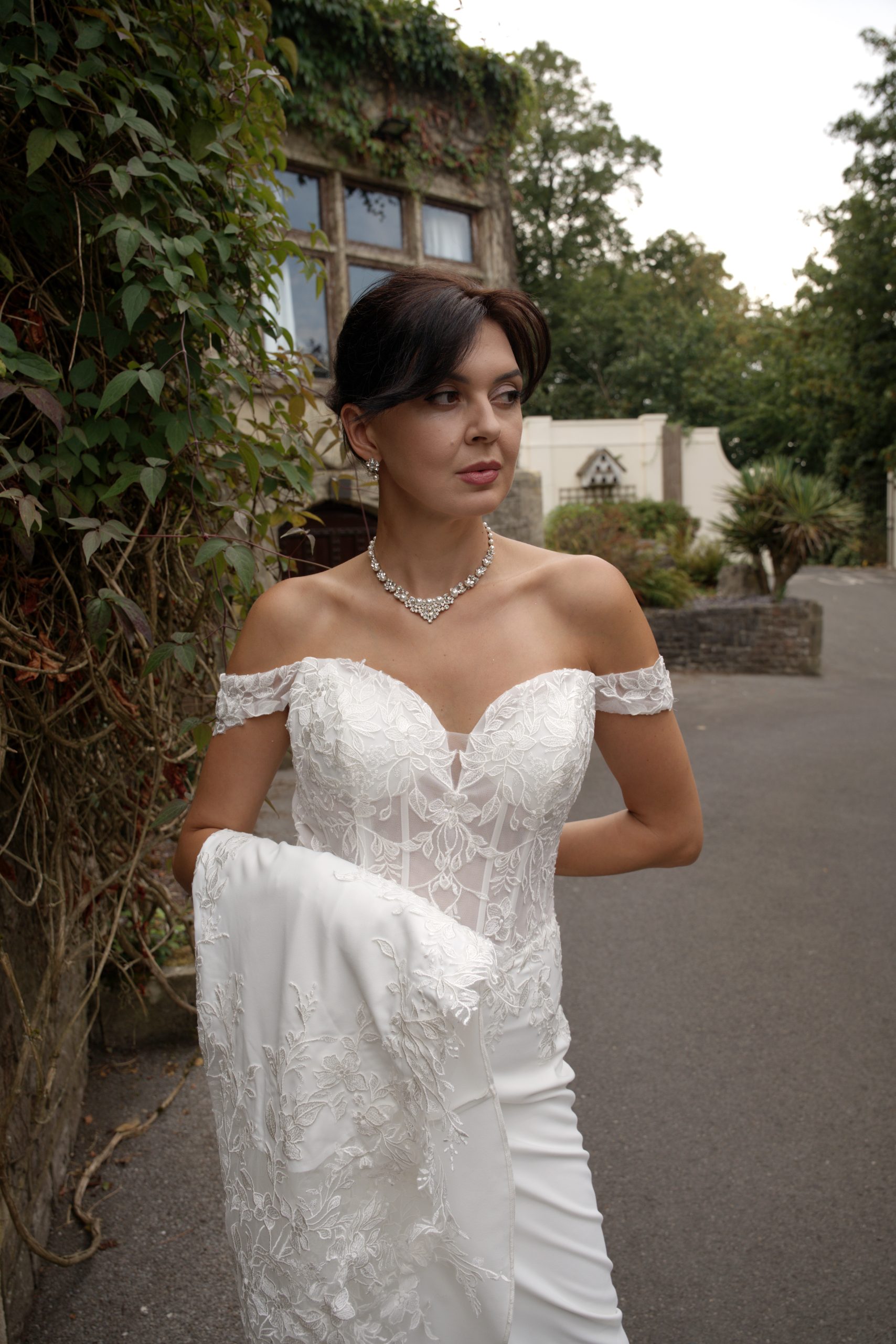 LC2708 – Elegant Iryna Illusion Lace Wedding Dress - Image 4