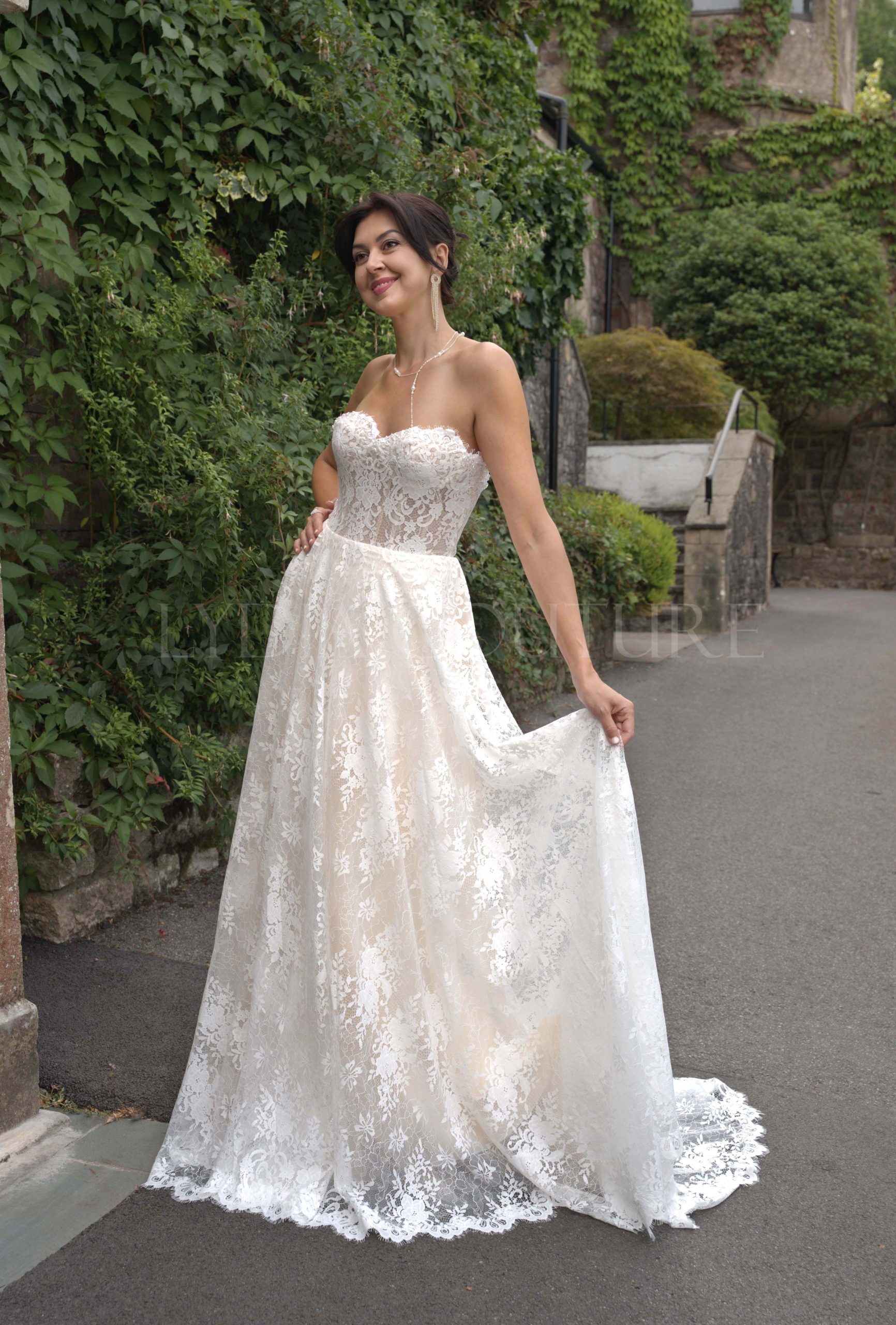 LC2702 – Elegant Ivy Corset Wedding Dress